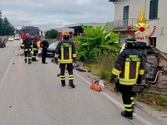 Scontro tra auto a Coldipozzo, due persone ferite