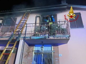Incendio in abitazione a Bibbiana a Città di Castello, due donne evacuate