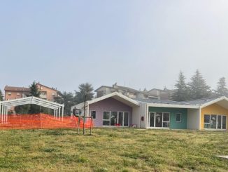 Scuola Monini: aula outdoor con energia solare