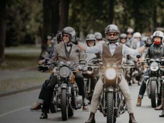 Retrò e moto vintage accendono Città di Castello centro